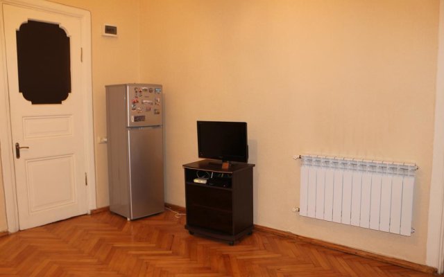 Apartment Charel na Ingorokva