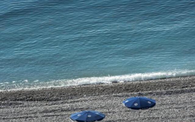 Отель West End Nice