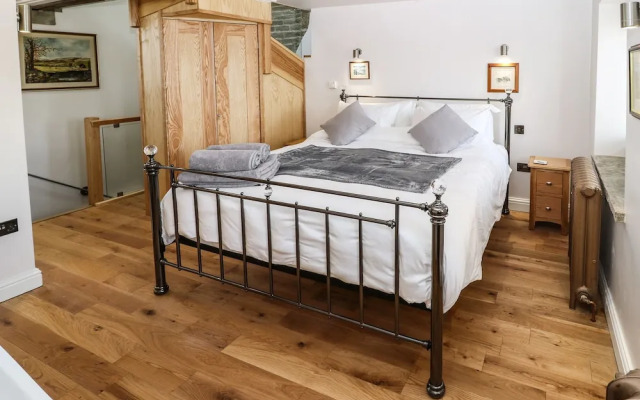Ha'penny Cottage