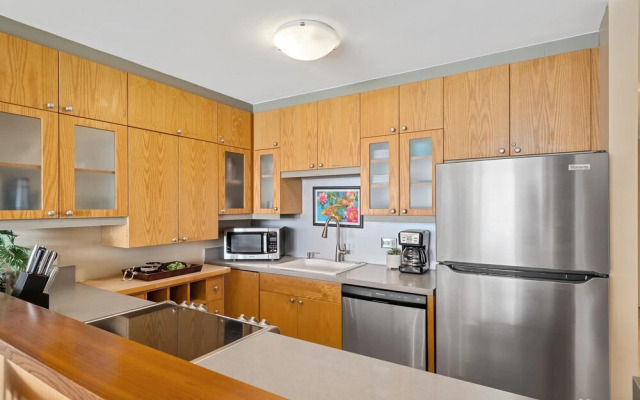 Kahana Reef 215 in Lahaina