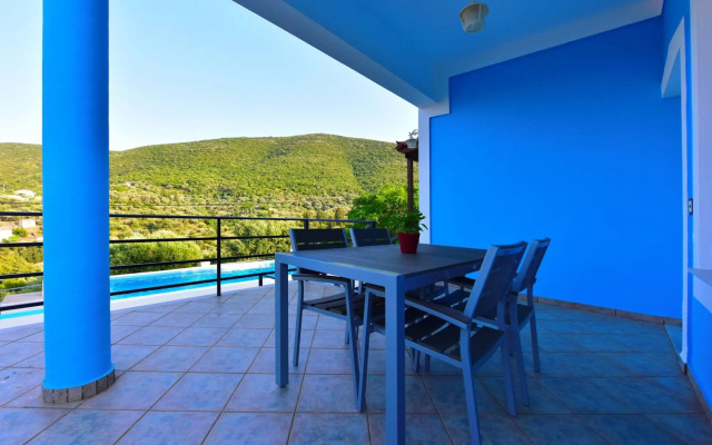 Mouzakis Villas