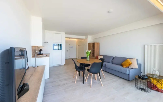 Appealing Apartment With Sea-view