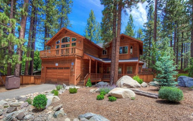 Casa Angora by Lake Tahoe Accommodations