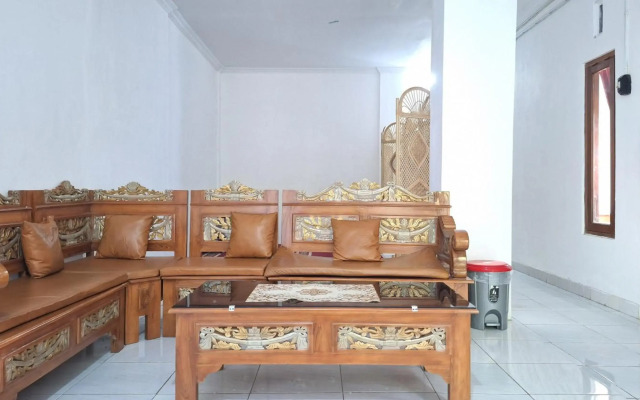 OYO 3006 Falisha Homestay Syariah