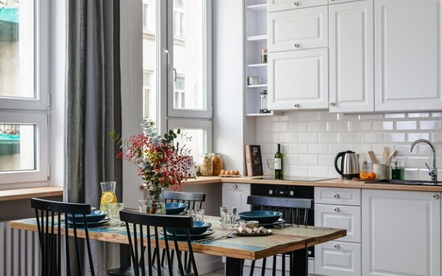 oompH Warsaw Central Supreme Apartment