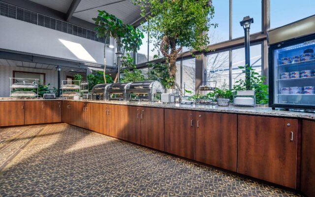 Clarion Hotel Conference Center New Cumberland