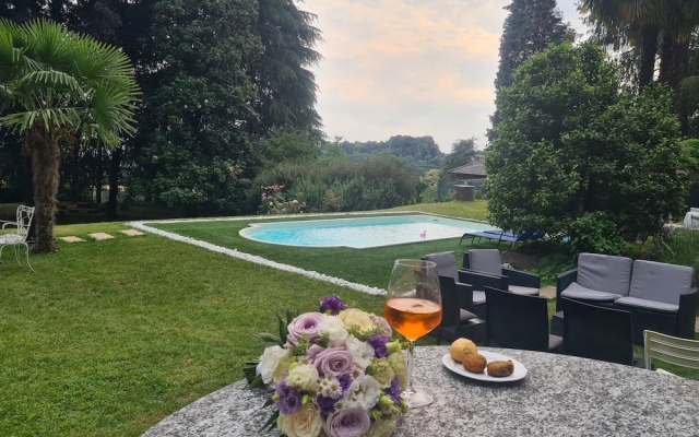 Wonderful Villa Between Como And Milano