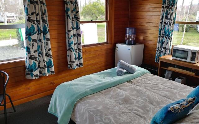 Waiau Motor Camp - Caravan Park