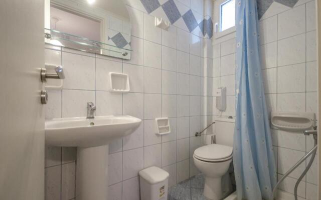 Polemis Studios & Apartments