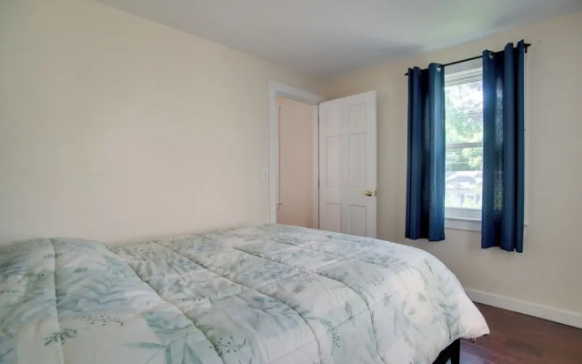 < 1 Mi to Beach: Family-friendly Falmouth Home!