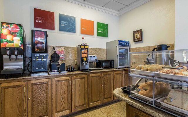 SAMIR Stay at NW Expressway