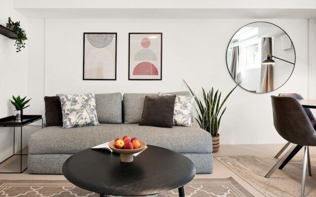 Sanders Charm - Cozy 1-bdr Apt With Shared Garden
