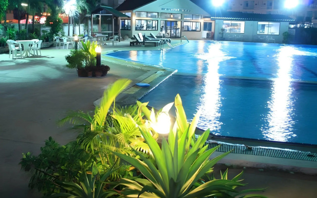Ayutthaya Grand Hotel