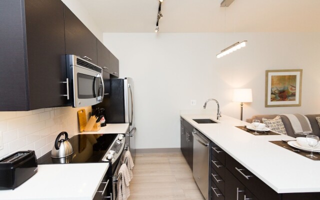 Cook City Suites - 1338 Chestnut Street