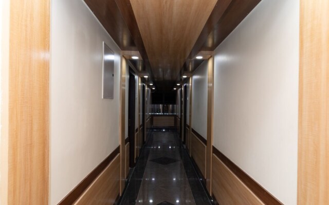 Capital O 16675 Subaithal Residency