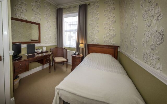 Dunoon Hotel