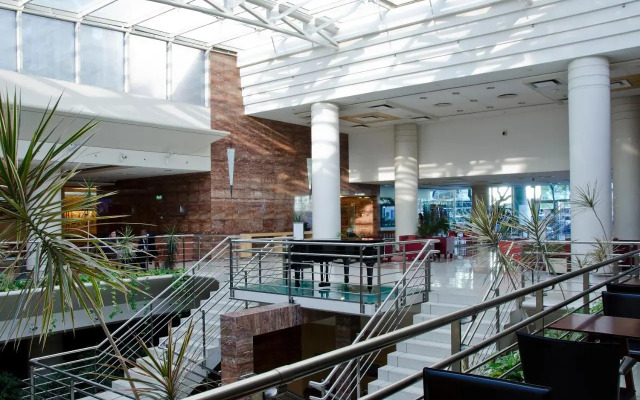 VIP Executive Entrecampos Hotel & Conference