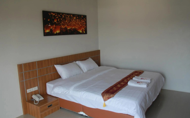Tawan Anda Garden Hotel – Guest Rooms – Surat Thani