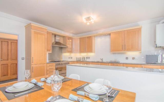 Jubilee Mansions 5* Retreat
