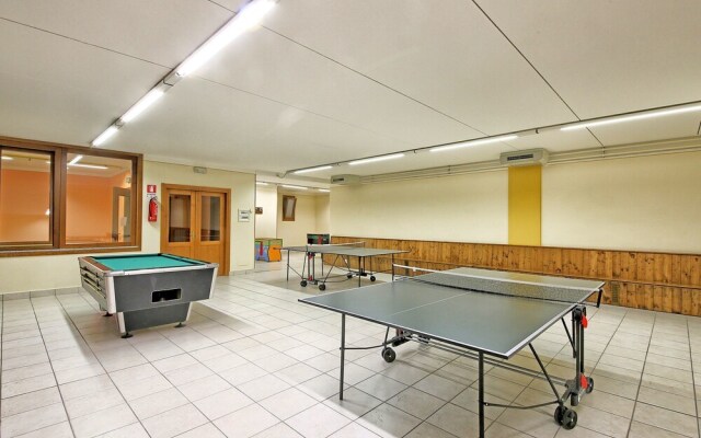 Lake Garda, Beautiful Residence Features Many Facilities