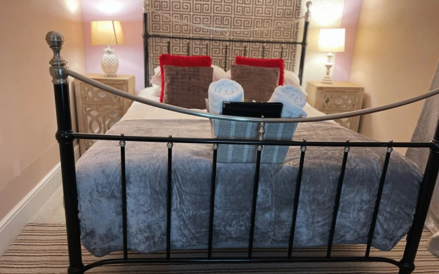 Oyo The Chatwal Boutique Hotel
