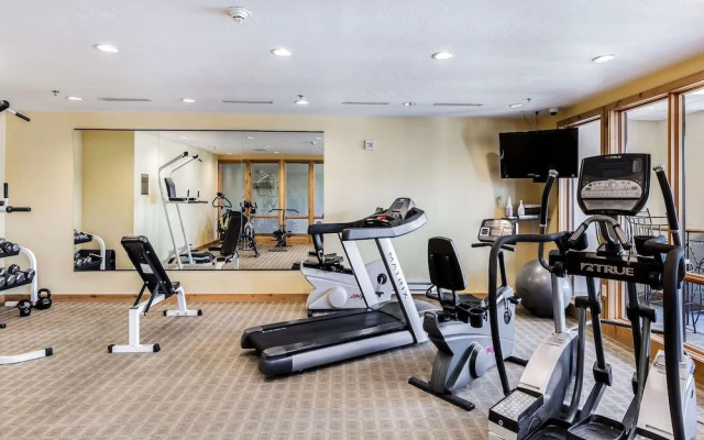 Lake View Ski Chalet