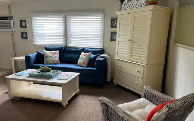 Montego Bay - Peachtree Road 122 3 Bedroom Home by RedAwning