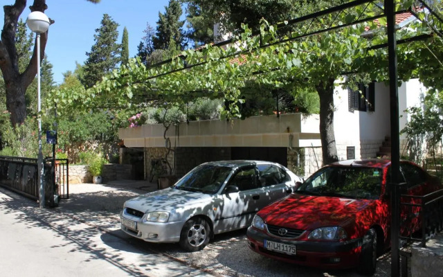 Apartments with a parking space Artatore, Losinj - 8087
