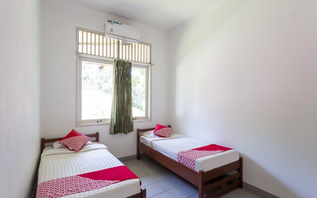 OYO 883 Pavo Resort