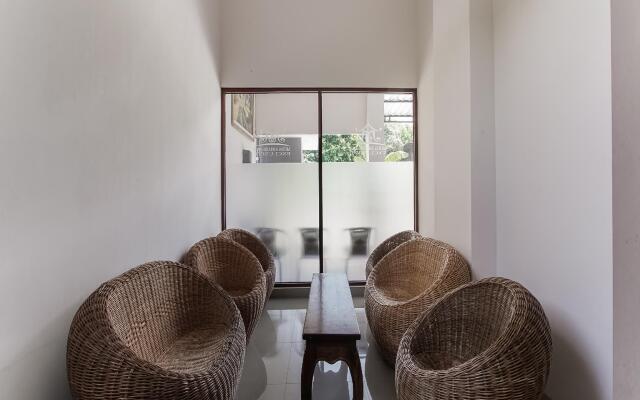 OYO 3935 Artha Ambarukmo Exclusive