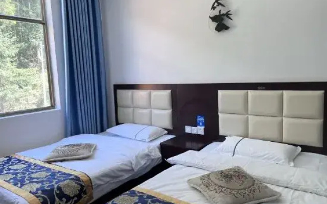 Wo Long Panda Yuanzhan