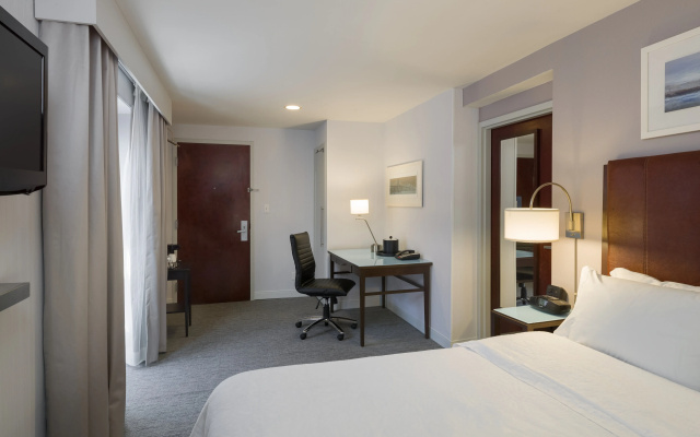 Hampton Inn Seaport Financial District