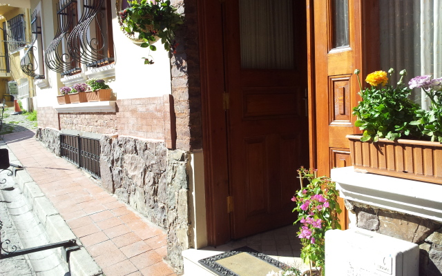 Berce Hotel