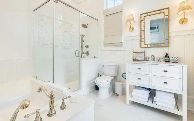 133 Silver Laurel Way