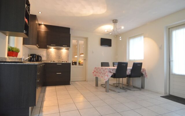 Lovely Group Home With Lots of Privacy, Ideal for Families and Friends