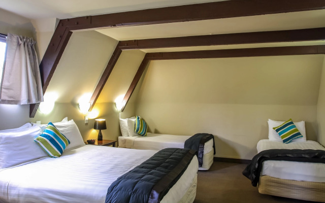 Camelot Motor Lodge