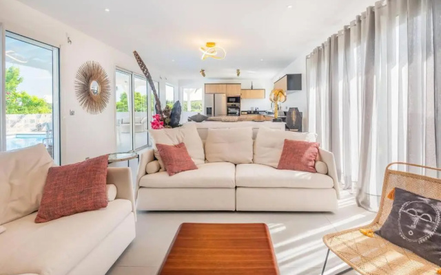 VILLA ALTAÏR avec PISCINE et 3 SUITES PARENTALES