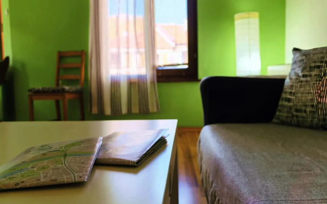 4 Rooms