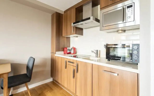 Host Stay Bowscale Suite