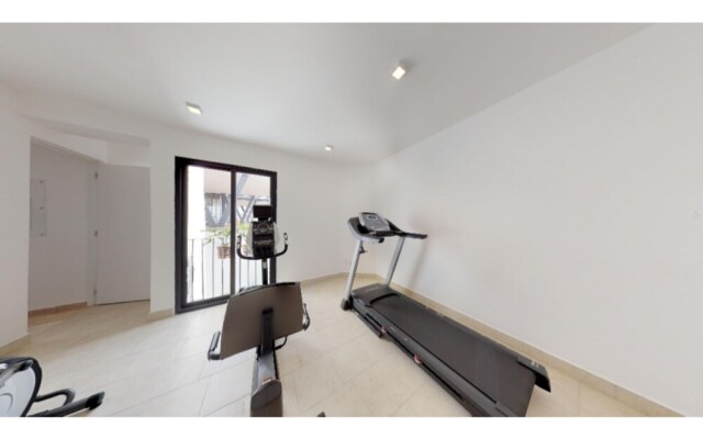 Sophisticated City Center 1 Bdrm Apartment 5 Stars