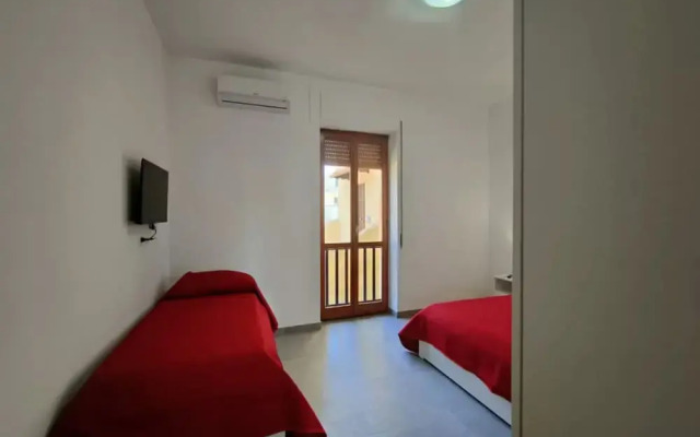 Cozy Apartment Near Alghero's Seafront