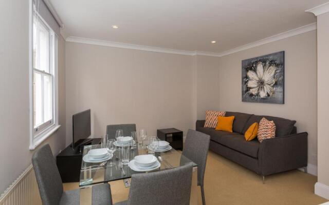 One bedroom High street kensington Apartment