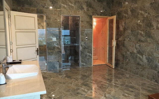 Muong Thanh Luxury Ca Mau Hotel