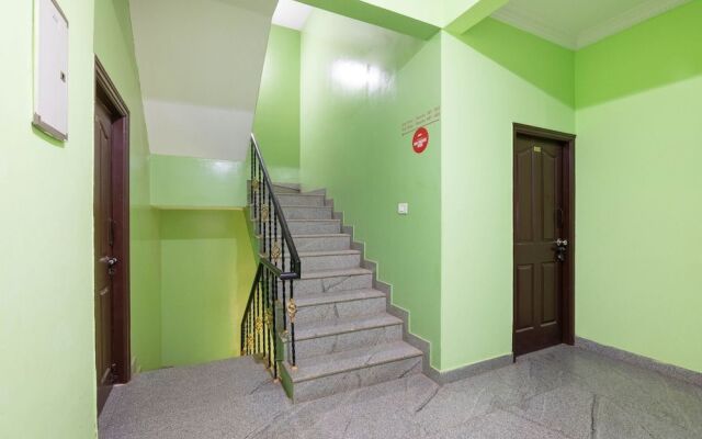 OYO 10242 Hotel Shelton Suites