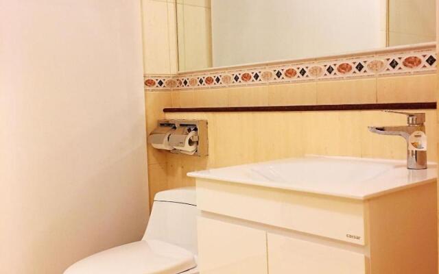 Whales Mountain & Seaview Resort