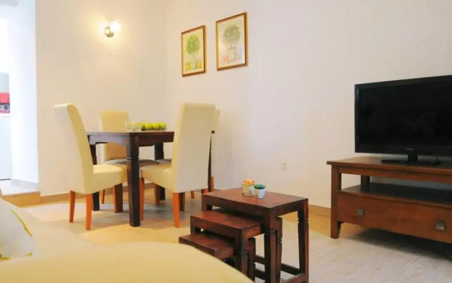 Guesthouse Adriana Cottages