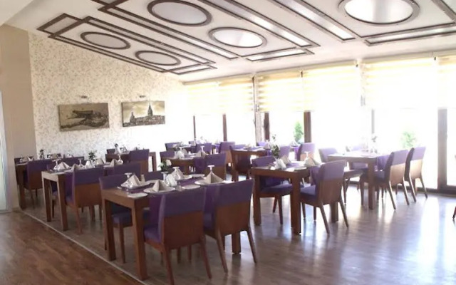 La Casa Hotel