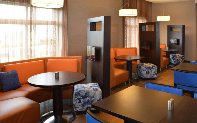 Courtyard by Marriott Youngstown Canfield