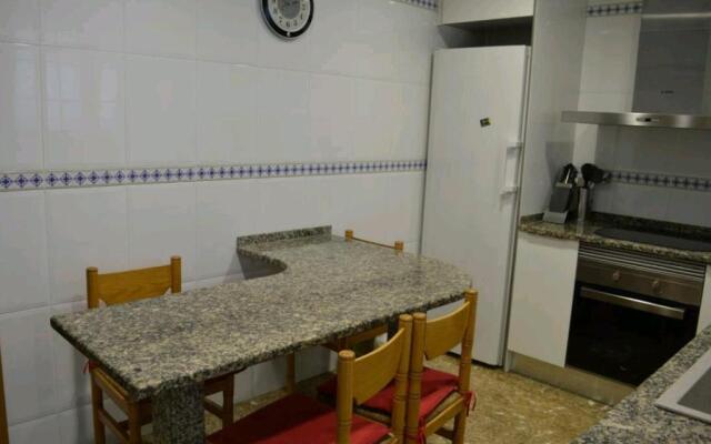 R116 Casa adosada con piscina privada en Cunit