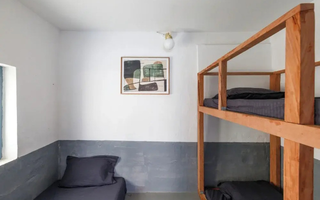 Underground Hostel By Bilwa Estate